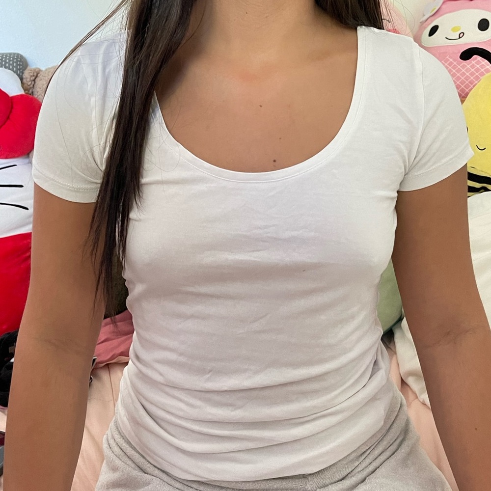 Basic Cotton White Tee! 🤍